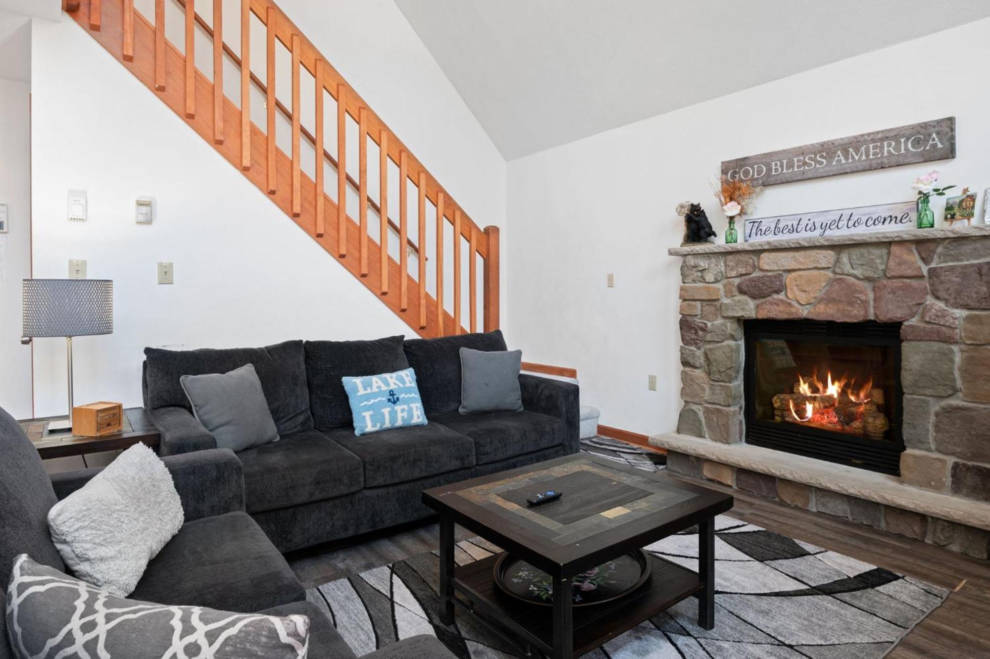 Chalet Hot Tub Fire-place Game Arrowhead